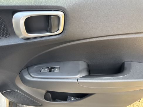 New 2026 Hyundai Venue SEL FWD image 17