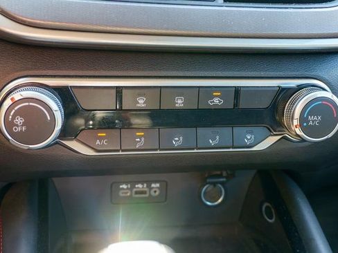 Used 2023 Nissan Altima 2.5 SR AWD/4WD image 24
