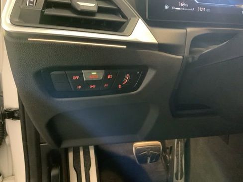 Used 2023 BMW 330i xDrive Sedan w/ M Sport Package image 18