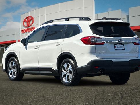 Used 2023 Subaru Ascent Premium w/ Convenience Package AWD/4WD image 5