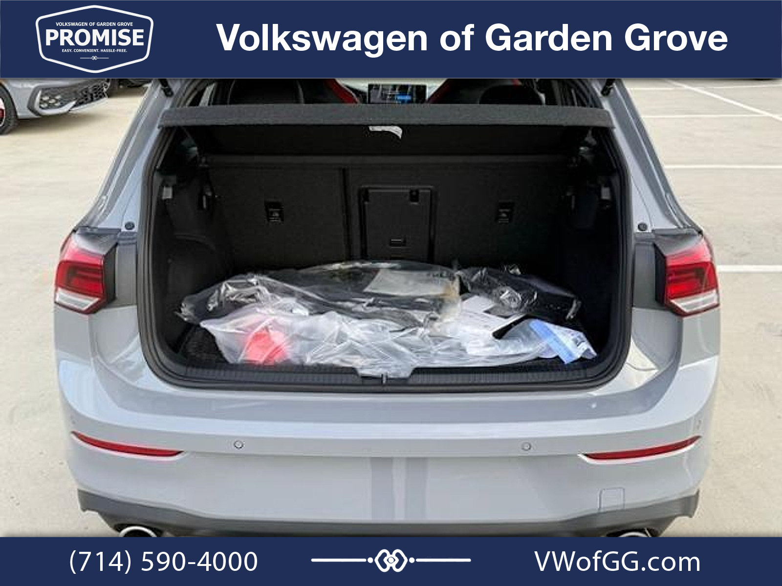 New 2026 Volkswagen GTI SE FWD image 9