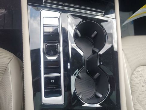 New 2026 Volkswagen Atlas SEL Premium R-Line image 24