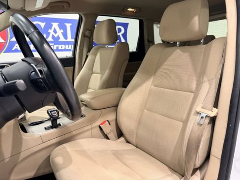 Used 2014 Jeep Grand Cherokee Laredo w/ Quick Order Package 23E AWD/4WD image 22