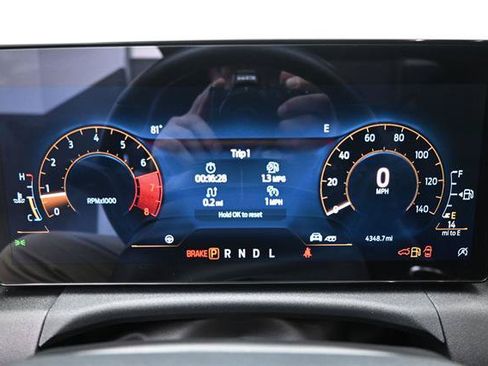 Certified 2025 Ford Mustang Coupe RWD image 9