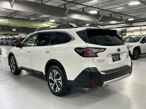 Used 2020 Subaru Outback Touring XT AWD/4WD image 4