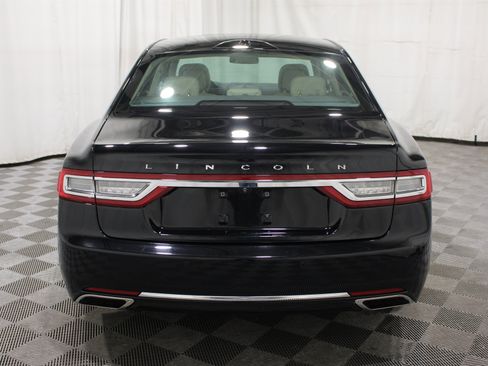 Used 2017 Lincoln Continental Select FWD image 32