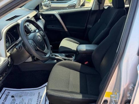 Used 2013 Toyota RAV4 XLE AWD/4WD image 10