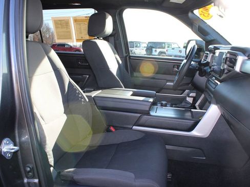 Used 2025 Toyota Sequoia SR5 image 29