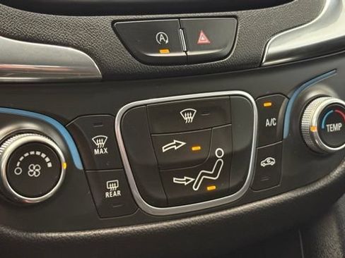 Used 2022 Chevrolet Equinox LT AWD/4WD image 38