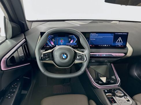 Used 2025 BMW X3 xDrive30i w/ Convenience Package image 21