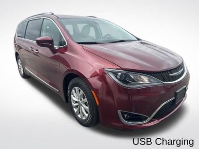Used 2018 Chrysler Pacifica Touring-L Plus