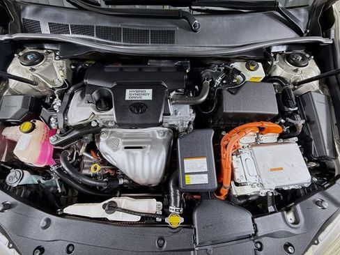 Used 2015 Toyota Camry SE w/ Moonroof Package image 28