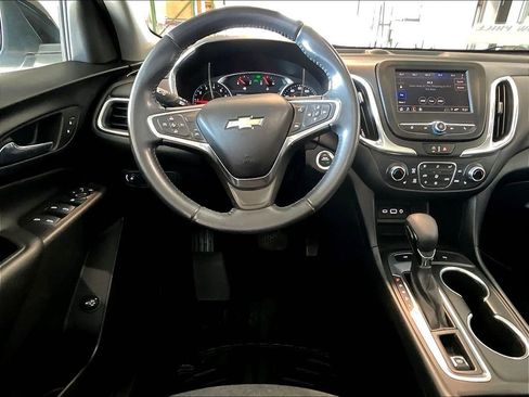 Used 2022 Chevrolet Equinox LT AWD/4WD image 17