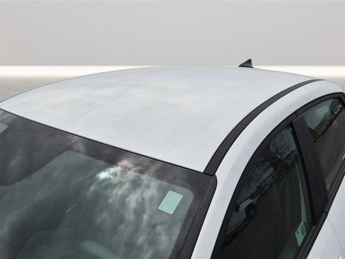 Used 2024 Hyundai Elantra SEL image 23