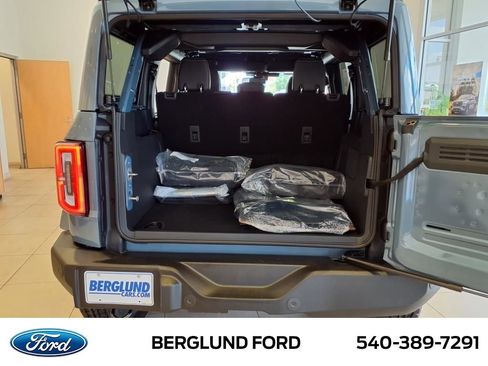 New 2025 Ford Bronco Outer Banks image 7