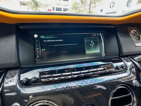 Used 2020 Rolls-Royce Cullinan Black Badge image 59