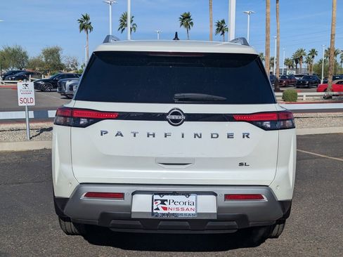 Certified 2023 Nissan Pathfinder SL w/ Lighting Package (N92) image 5