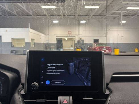 Used 2025 Toyota RAV4 XLE image 22