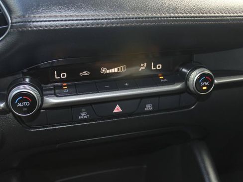 Used 2023 MAZDA MAZDA3 s FWD image 31