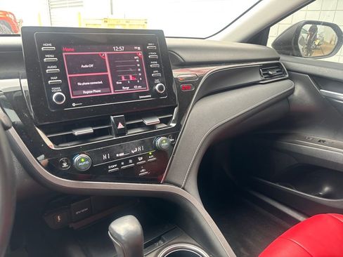 Used 2023 Toyota Camry SE w/ Convenience Package image 13