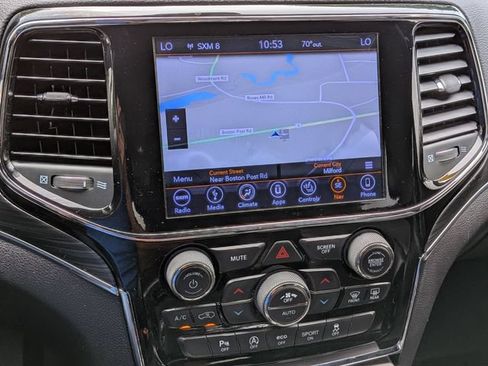 Used 2019 Jeep Grand Cherokee Limited w/ Luxury Group II AWD/4WD image 28