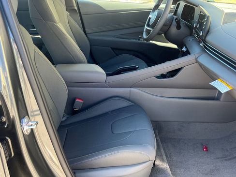 New 2026 Hyundai Elantra Sport image 13