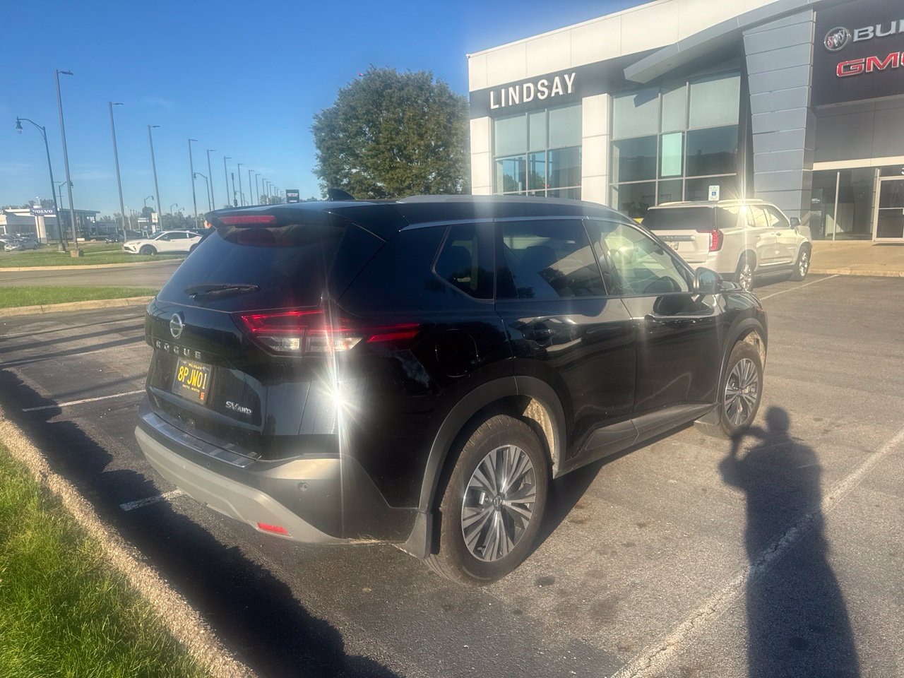 Used 2021 Nissan Rogue SV w/ Premium Package AWD/4WD image 6