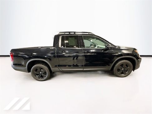 Used 2023 Honda Ridgeline Black Edition image 4