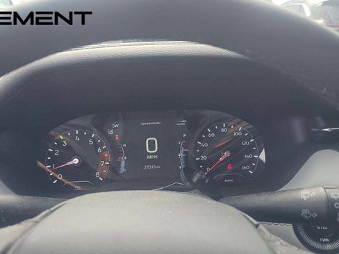 Used 2024 Jeep Compass Limited AWD/4WD image 3