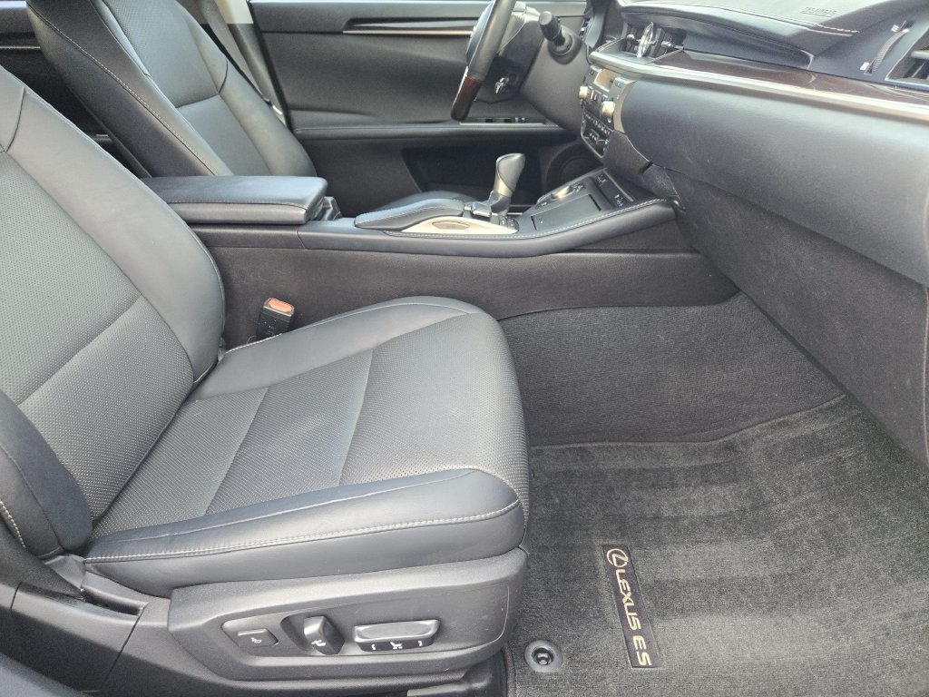 Used 2018 Lexus ES 350 w/ Navigation System Package FWD image 14