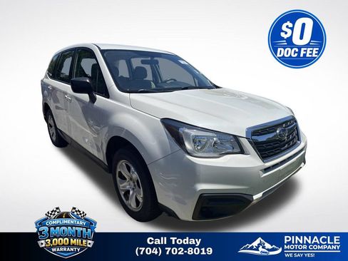 Used 2017 Subaru Forester 2.5i AWD/4WD image 1