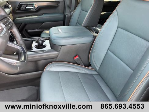 Used 2026 GMC Yukon XL AT4 AWD/4WD image 10