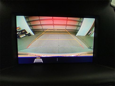 Used 2020 GMC Terrain SLE w/ Driver Convenience Package image 17