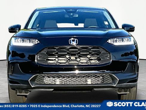 Used 2025 Honda HR-V LX image 2