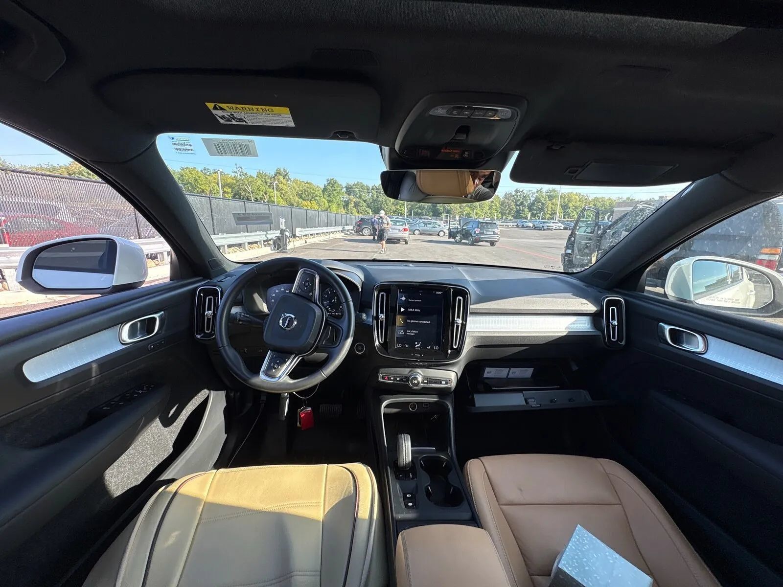 Used 2019 Volvo XC40 T5 Momentum AWD/4WD image 6
