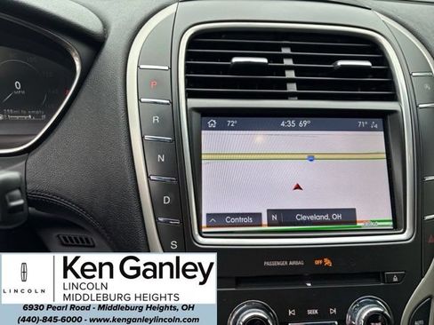 Used 2020 Lincoln Nautilus Reserve FWD image 18