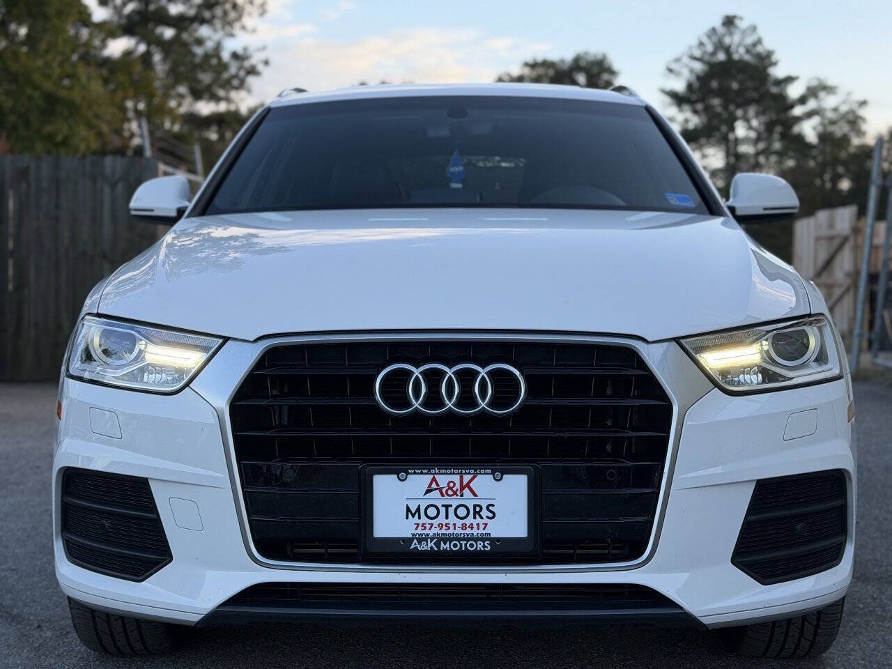 Used 2017 Audi Q3 2.0T Premium FWD image 3