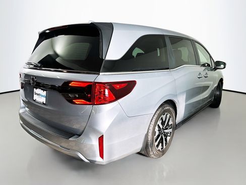 New 2026 Honda Odyssey EX-L image 7