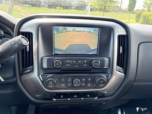 Used 2018 Chevrolet Silverado 1500 LT w/ All Star Edition AWD/4WD image 29