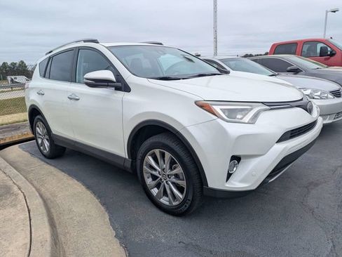 Used 2017 Toyota RAV4 Limited image 2
