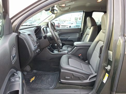 Used 2018 Chevrolet Colorado Z71 image 14
