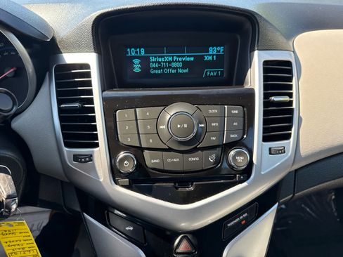 Used 2015 Chevrolet Cruze LT FWD image 20