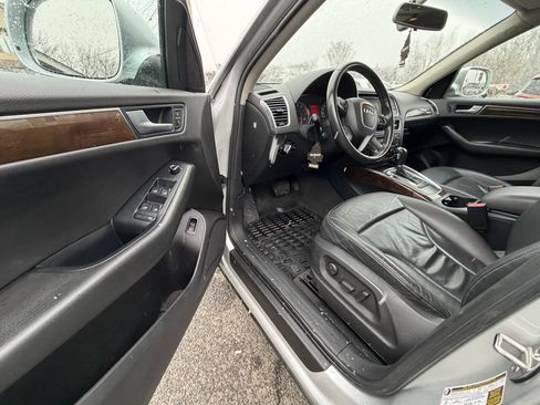Used 2011 Audi Q5 2.0T Premium AWD/4WD image 9
