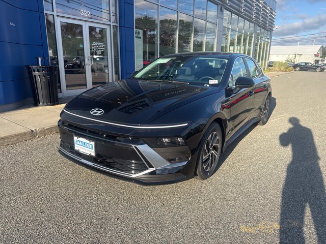 New 2026 Hyundai Sonata Blue FWD image 2