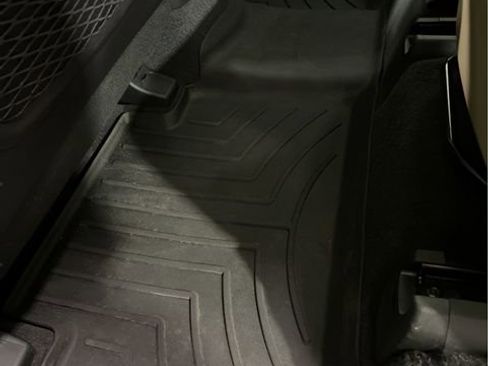 Used 2024 Kia Sorento SX Prestige w/ Olive Brown Leather Package image 17