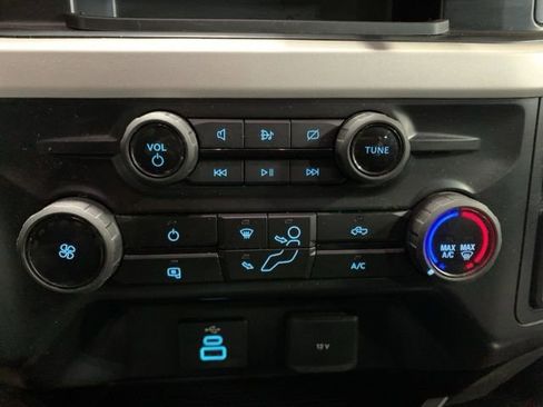 Used 2024 Ford F350 XLT image 28