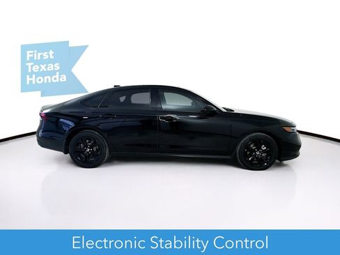 Used 2025 Honda Accord SE image 8