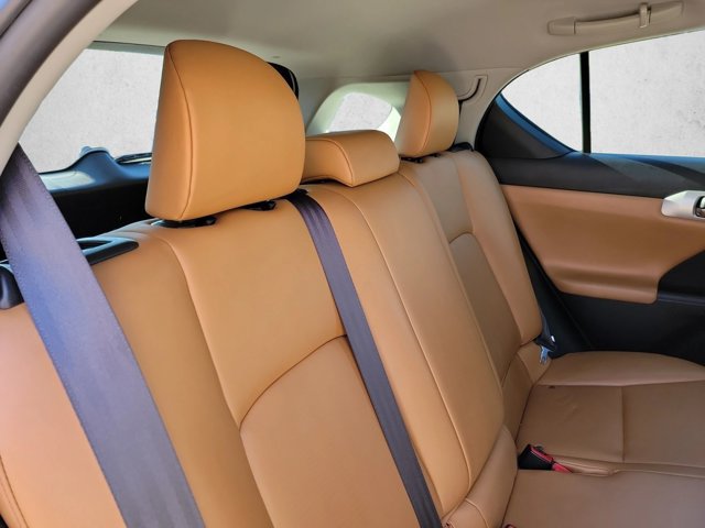 Used 2013 Lexus CT 200h w/ Premium Pkg w/Navigation FWD image 22