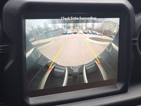 Used 2021 Jeep Wrangler Unlimited Sahara image 12