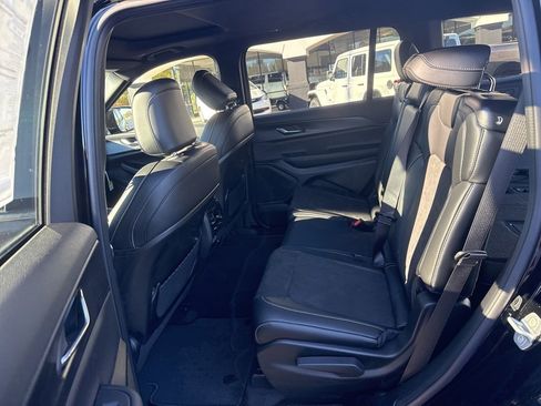 New 2025 Jeep Grand Cherokee L Altitude image 22